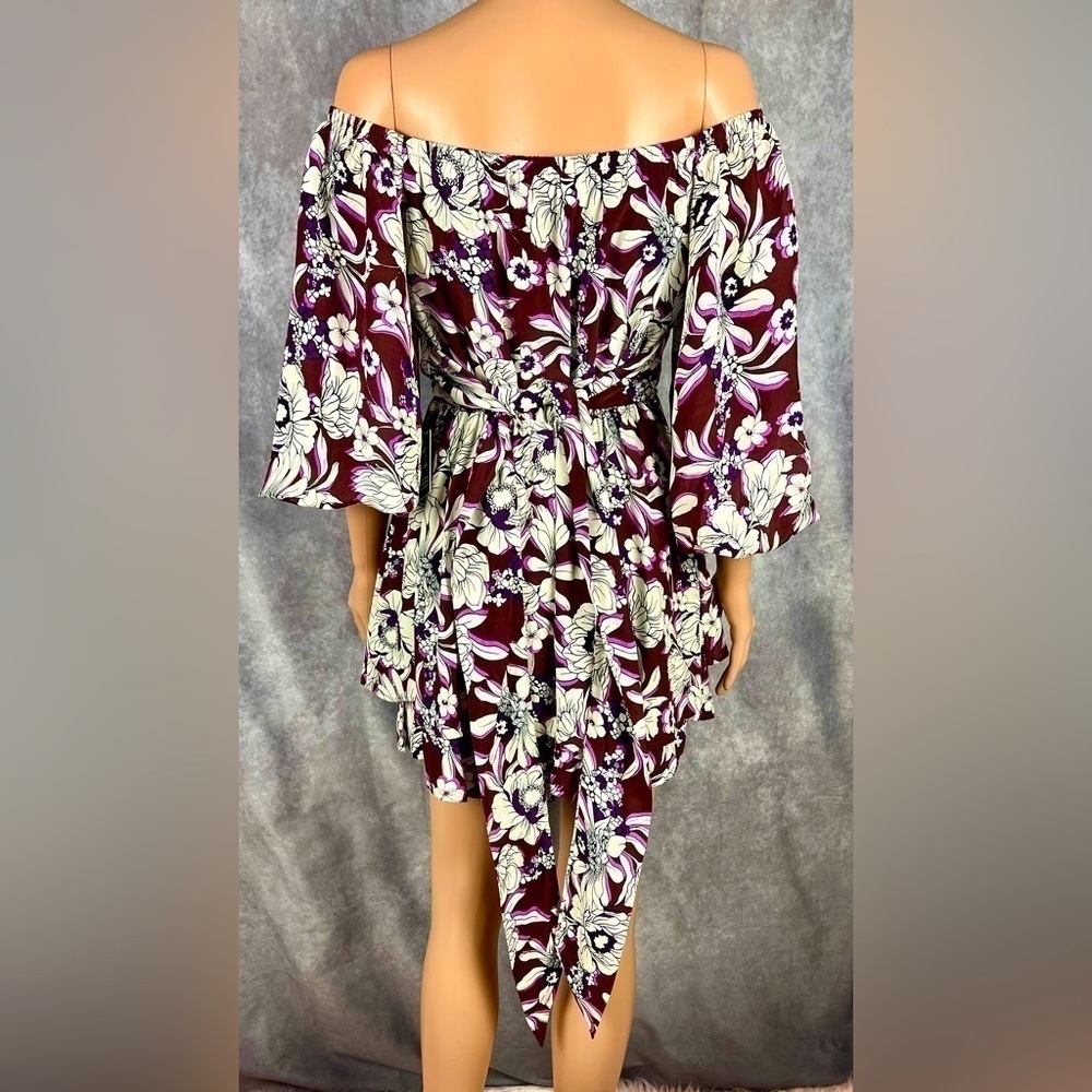 NWT Express Sz XS Floral Off The Shoulder Tie Waist Ruffle Romper - Picture 2 of 7